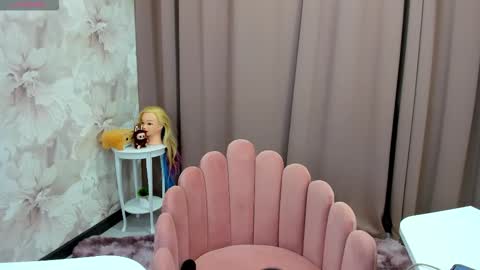 Luucy UTC1 Mon Tue Wed Thu Fri 0500-1130 online show from October 10, 2025, 4:00 am