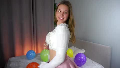 Sunny online show from March 19, 2026, 9:08 pm