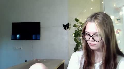 Snapshot of masakodownen chatting on June 18, 2026, 1:15 pm Nessa online show from June 18, 2026, 1:15 pm