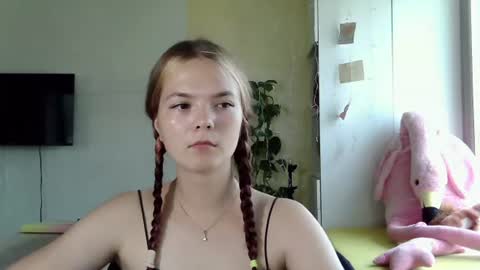 Snapshot of masakodownen chatting on July 10, 2026, 1:58 pm Nessa online show from July 10, 2026, 1:58 pm