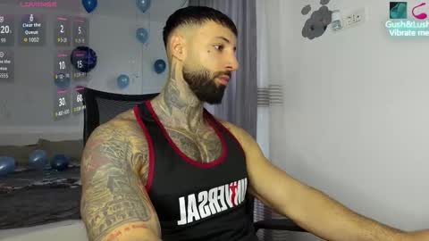 masculineguy69 online show from November 30, 2025, 8:07 am