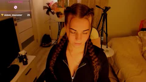 Masha online show from October 9, 2025, 6:50 pm