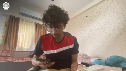 maskboyz2003 online show from September 28, 2025, 5:13 am