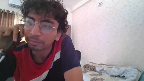 Mask Boy online show from October 23, 2025, 3:39 am