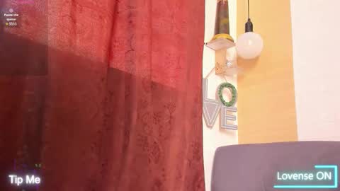 Scarlet  online show from November 11, 2025, 6:19 pm