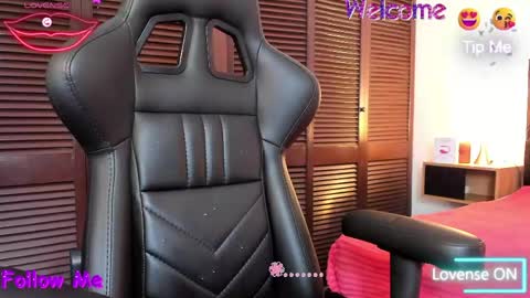 Snapshot of maskedgirl01 chatting on May 27, 2026, 6:38 pm Scarlet online show from May 27, 2026, 6:38 pm