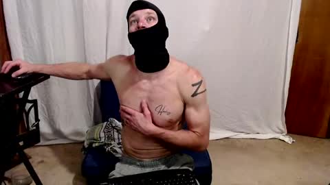 Snapshot of maskedyogaman chatting on April 30, 2026, 2:40 am maskedyogaman online show from April 30, 2026, 2:40 am