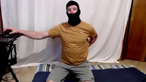 Snapshot of maskedyogaman chatting on May 6, 2026, 2:08 am maskedyogaman online show from May 6, 2026, 2:08 am