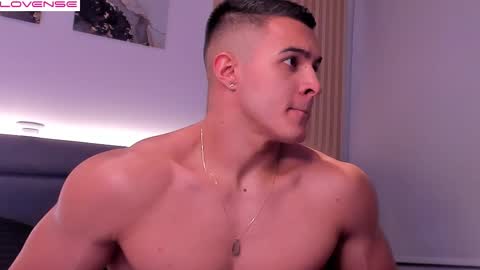 Mason Bennet online show from October 29, 2025, 10:11 pm