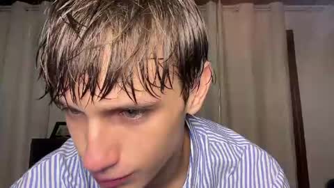 Snapshot of mason_gallagher chatting on August 4, 2026, 1:46 pm Mason online show from August 4, 2026, 1:46 pm