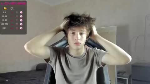 mason_jr online show from September 21, 2025, 11:39 pm