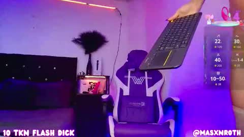 Mason Rothwell   online show from September 27, 2025, 11:15 am