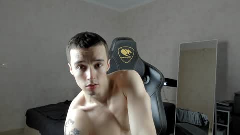 Snapshot of mason_warhol chatting on January 19, 2025, 6:21 pm Mason online show from January 19, 2025, 6:21 pm