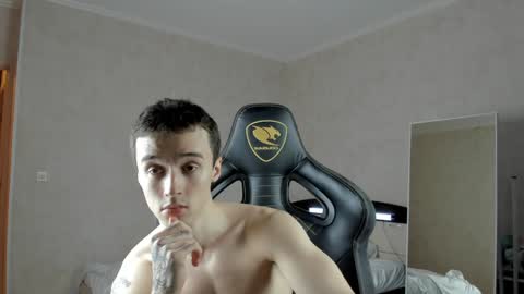 Snapshot of mason_warhol chatting on February 7, 2025, 6:34 pm Mason online show from February 7, 2025, 6:34 pm