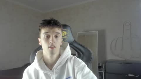 Snapshot of mason_warhol chatting on October 2, 2025, 4:03 pm Mason online show from October 2, 2025, 4:03 pm