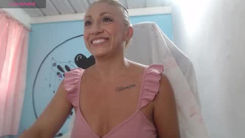 massiel ferreti online show from November 11, 2025, 10:32 pm