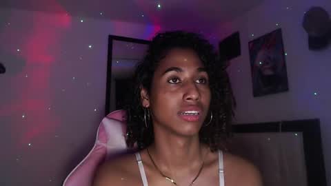 massielhot online show from February 10, 2025, 5:47 am