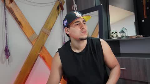 massimo_vidal online show from September 9, 2025, 12:37 pm