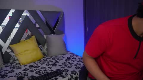 massimo_vidal online show from September 28, 2025, 2:50 am