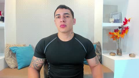 Snapshot of massimocontie_ chatting on January 11, 2025, 12:40 pm Massimo Contie online show from January 11, 2025, 12:40 pm