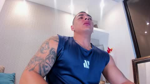 Snapshot of massimocontie_ chatting on January 15, 2025, 1:20 pm Massimo Contie online show from January 15, 2025, 1:20 pm