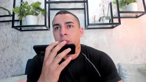 Snapshot of massimocontie_ chatting on January 25, 2025, 3:30 pm Massimo Contie online show from January 25, 2025, 3:30 pm