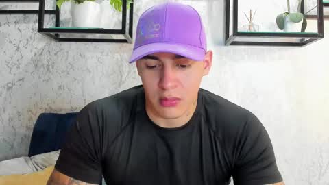 Snapshot of massimocontie_ chatting on March 9, 2025, 1:15 pm Massimo Contie online show from March 9, 2025, 1:15 pm