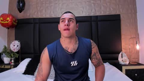 Snapshot of massimocontie_ chatting on October 19, 2025, 12:39 pm Massimo Contie online show from October 19, 2025, 12:39 pm