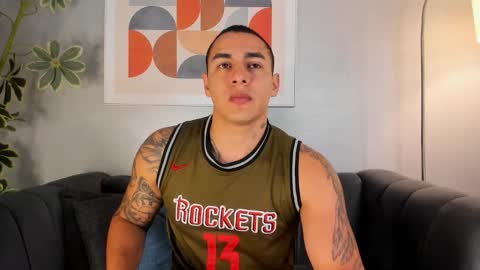 Snapshot of massimocontie_ chatting on October 29, 2025, 9:22 am Massimo Contie online show from October 29, 2025, 9:22 am