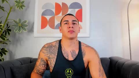 Snapshot of massimocontie_ chatting on November 4, 2025, 9:41 am Massimo Contie online show from November 4, 2025, 9:41 am