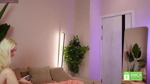 Snapshot of mast1ka chatting on September 20, 2025, 4:35 am Maya online show from September 20, 2025, 4:35 am