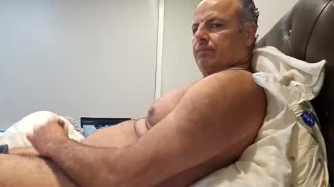 Erix online show from October 12, 2025, 12:04 pm