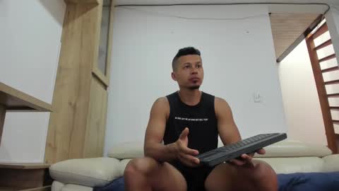 Snapshot of master4pigbitchslv chatting on January 11, 2025, 12:50 pm Domi online show from January 11, 2025, 12:50 pm