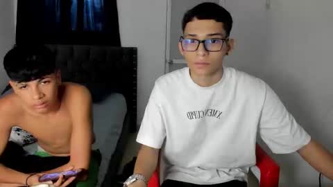 Snapshot of master_boy28 chatting on February 14, 2026, 8:05 pm master_boy28 online show from February 14, 2026, 8:05 pm