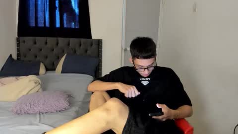 Snapshot of master_boy28 chatting on February 18, 2026, 4:25 pm master_boy28 online show from February 18, 2026, 4:25 pm