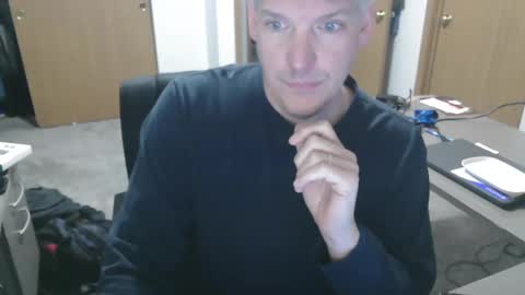 Snapshot of master_thorn chatting on January 31, 2025, 4:25 am Master Thorn online show from January 31, 2025, 4:25 am