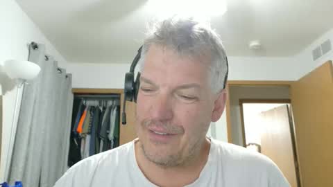 Snapshot of master_thorn chatting on May 27, 2026, 2:30 am Master Thorn online show from May 27, 2026, 2:30 am