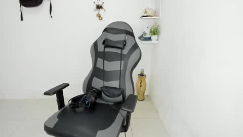 Alpha junior online show from December 4, 2025, 2:26 pm