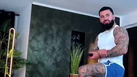 masterkingofmuscle online show from November 26, 2025, 9:27 pm