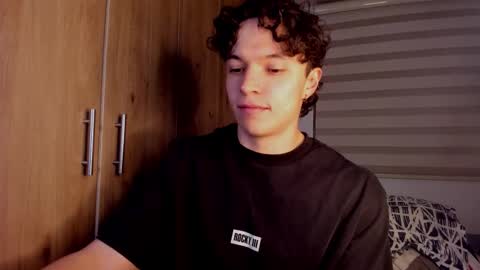 mastrangelo_x online show from January 10, 2026, 5:09 am