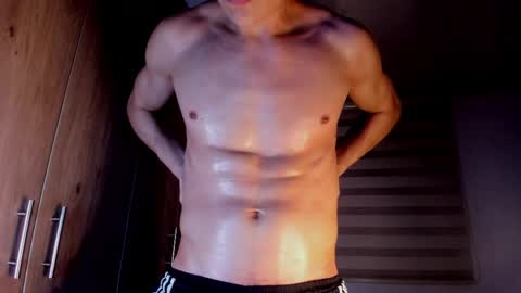 mastrangelo_x online show from April 10, 2026, 3:12 am