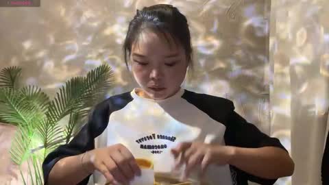 SuSu online show from September 21, 2025, 8:05 am