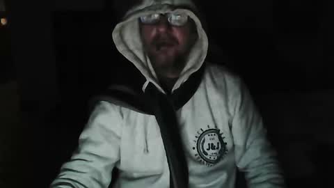 mat11efou online show from January 2, 2025, 5:18 pm