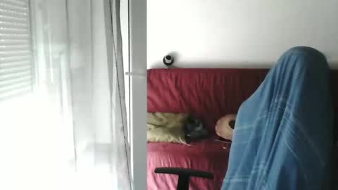 mat11efou online show from October 6, 2025, 7:17 am