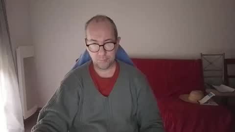 mat11efou online show from November 1, 2025, 7:10 am