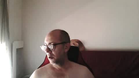 Snapshot of mat11efou chatting on July 9, 2026, 12:20 pm mat11efou online show from July 9, 2026, 12:20 pm