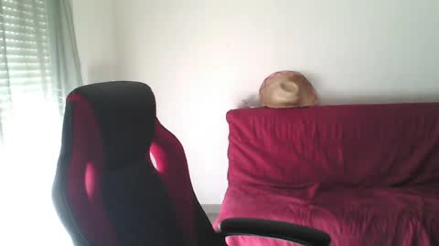 Snapshot of mat11efou chatting on July 18, 2026, 4:22 pm mat11efou online show from July 18, 2026, 4:22 pm