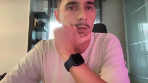 Aaron online show from October 23, 2025, 4:28 pm