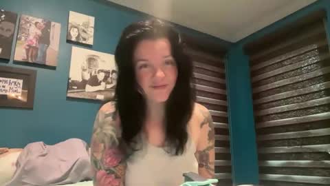 Jer and Kel online show from April 5, 2026, 3:20 pm