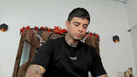 mateo_dilucajs1 online show from December 22, 2025, 10:01 am